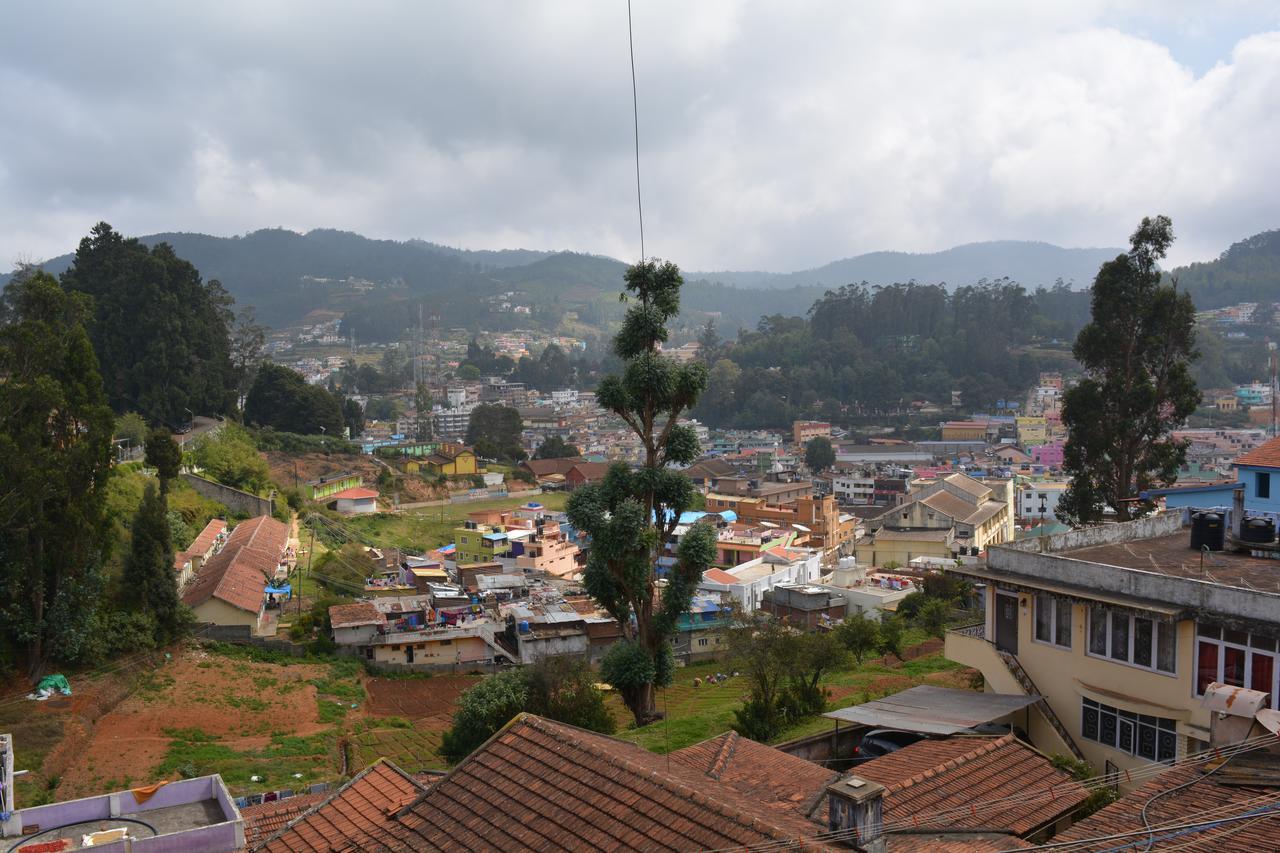 Hotel Blue Hills International Ooty Extérieur photo