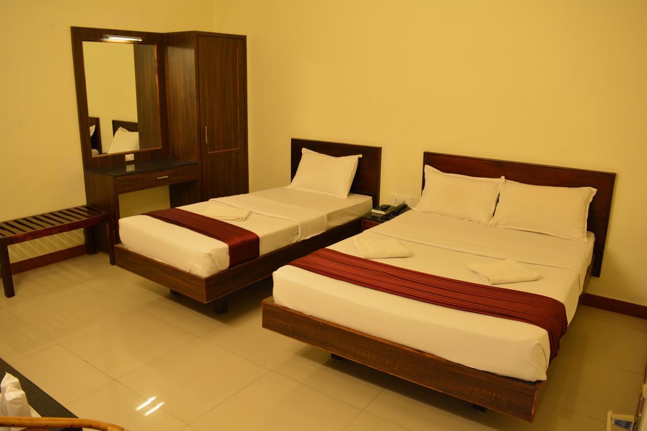 Hotel Blue Hills International Ooty Extérieur photo